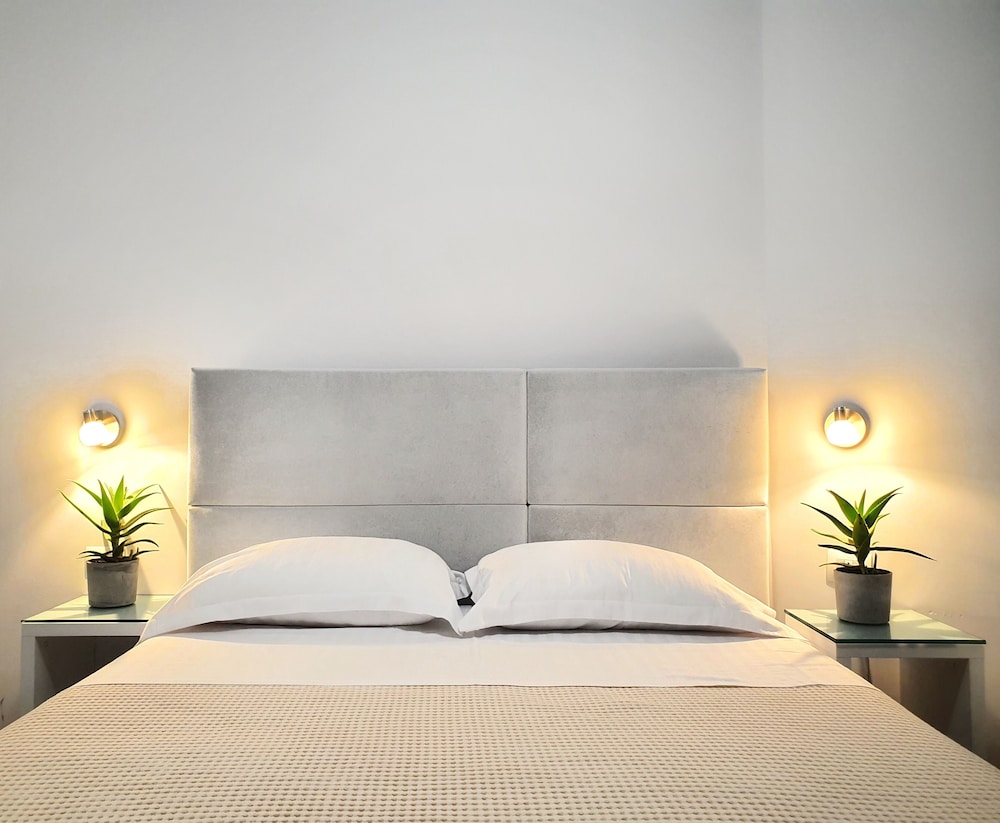 Hotel Joan 11/50
