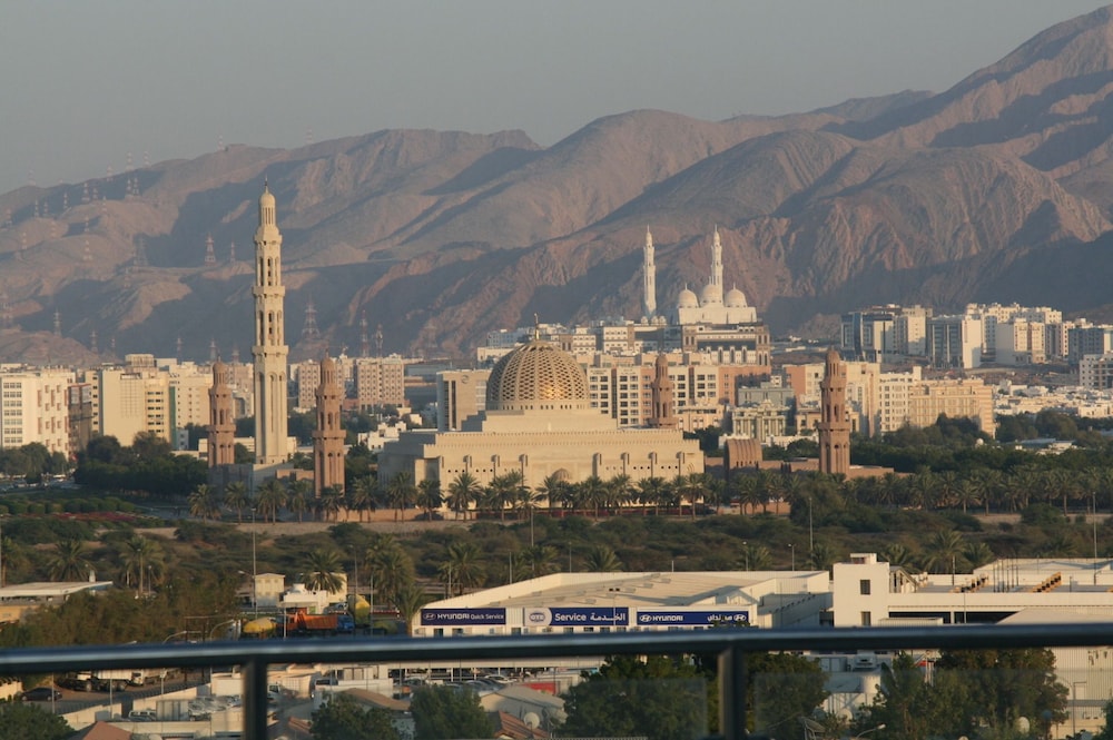 The Secure Inn Hotel Muscat 63/69
