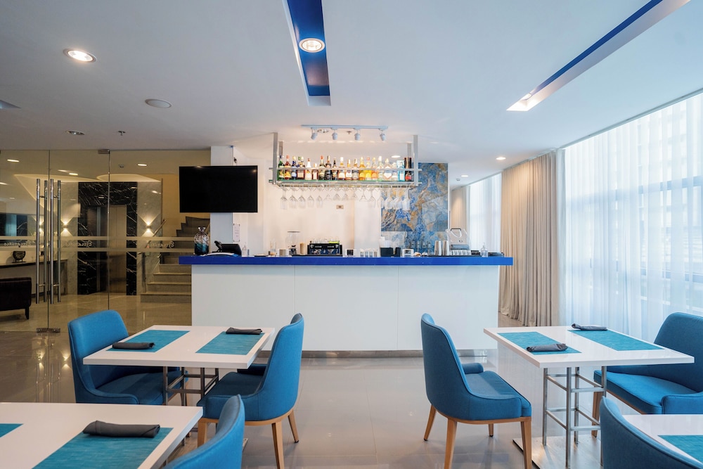 Stacia Hotel 38/48