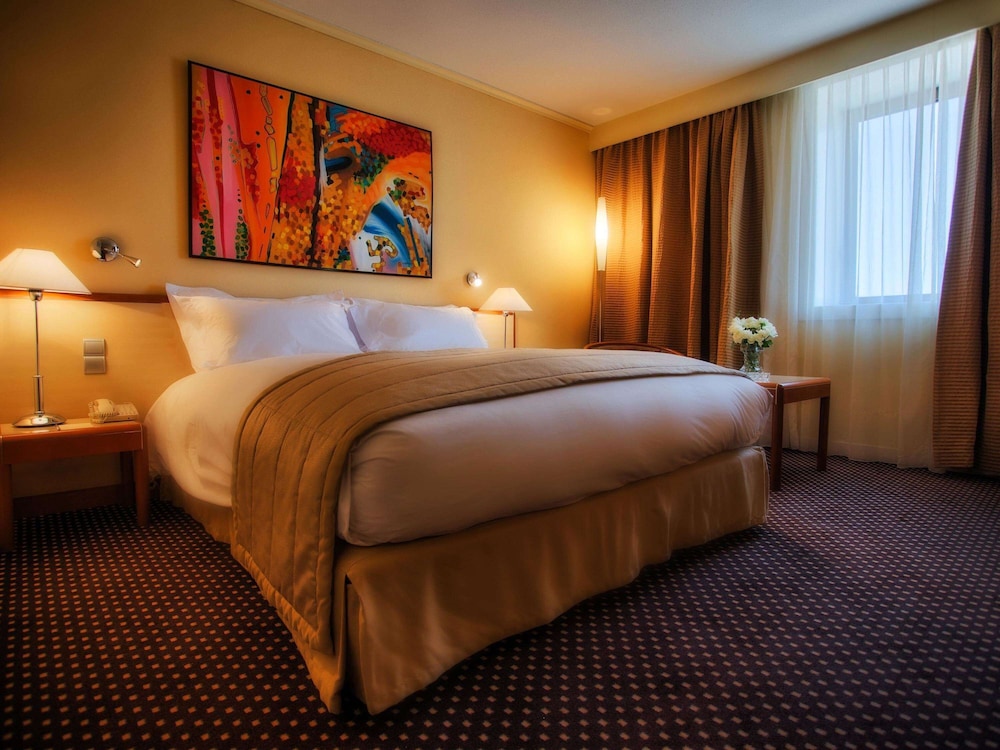 غرفة سوبيريور بسرير كينج بإطلالة على المدينة، Sofitel Algiers Hamma Garden 6/9
