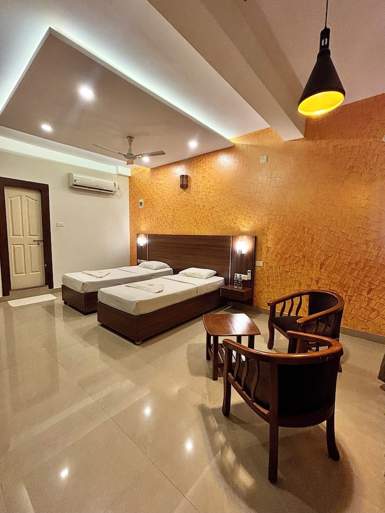 Hotel Citywalk Residency 7/50