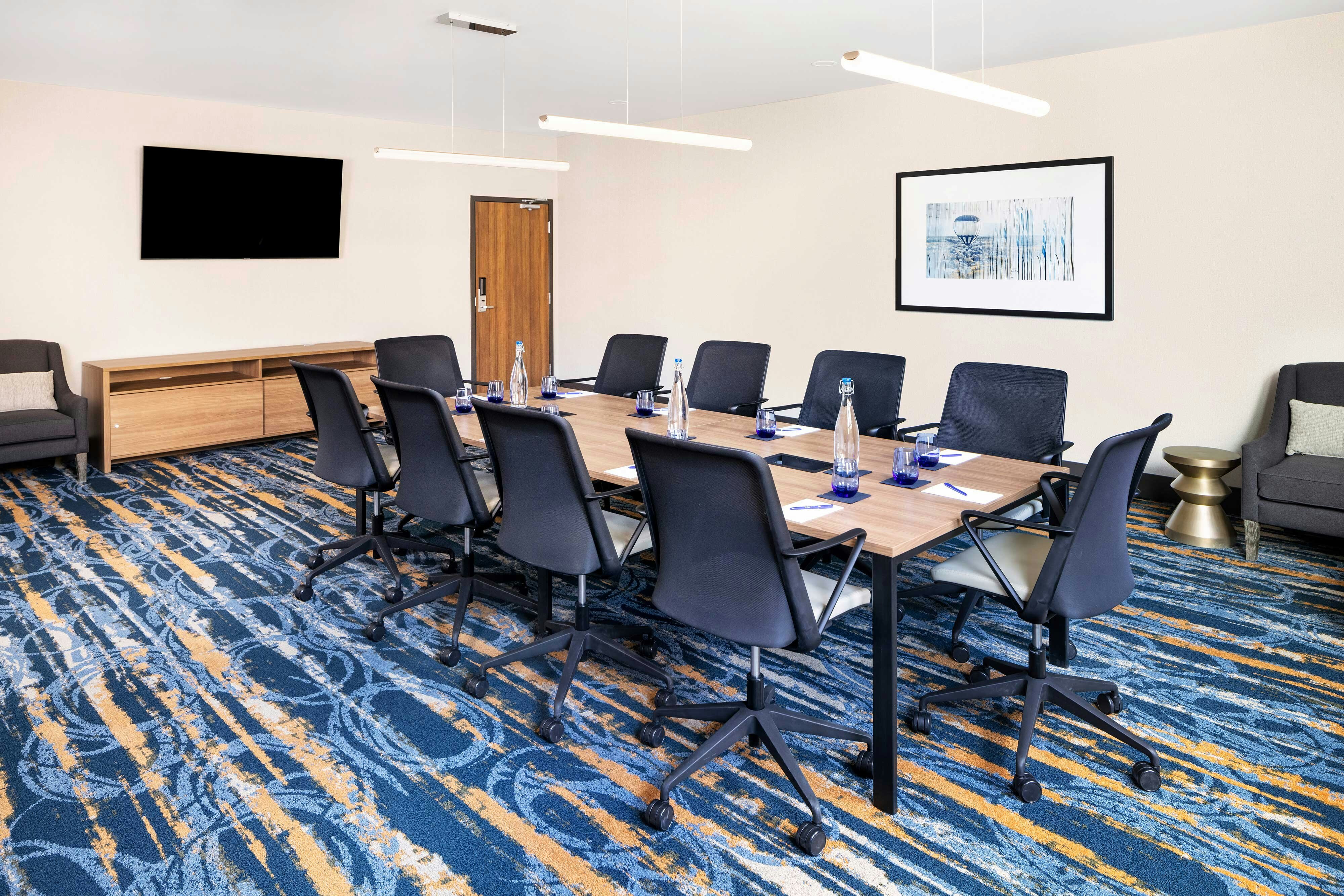 Delta Hotels by Marriott Grande Prairie Airport 15/21