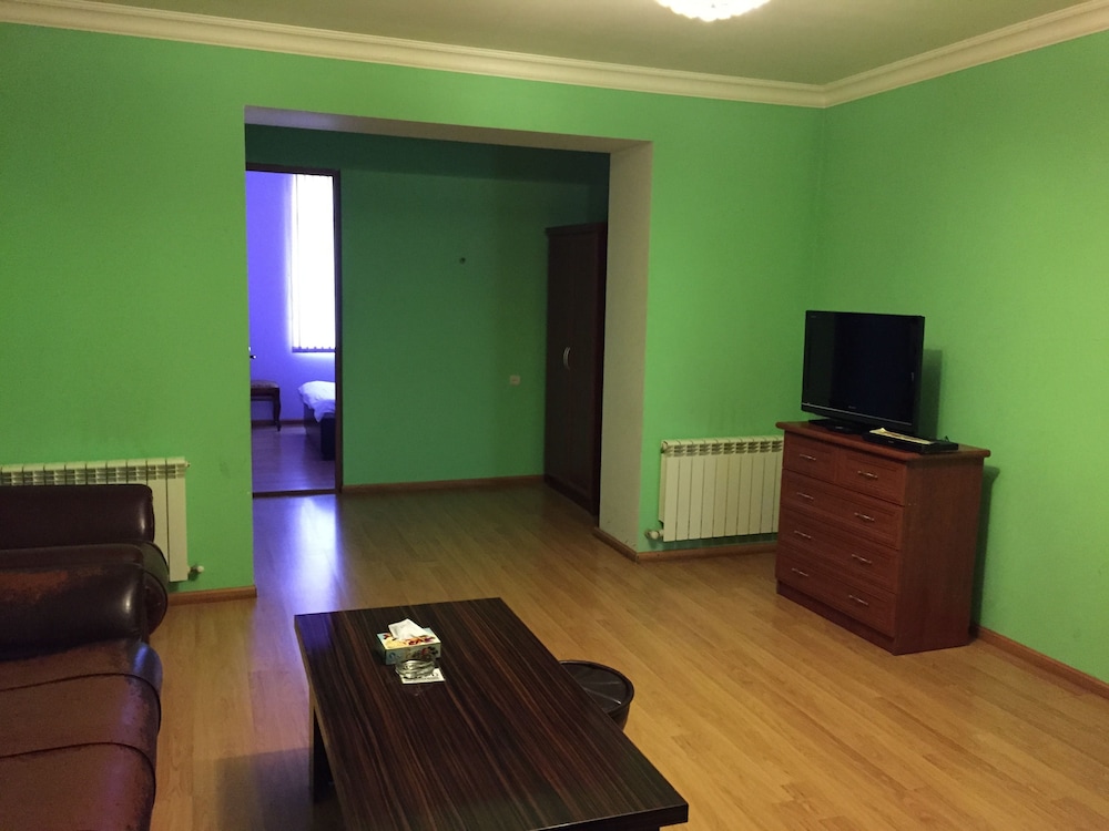 Primer Hotel 40/49