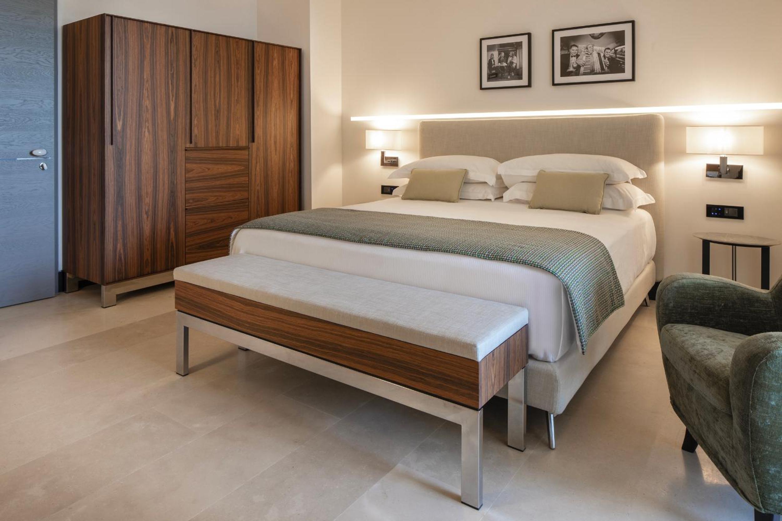 Mini, Junior Suite, King Bed, Pool and Sea View, Adult Only