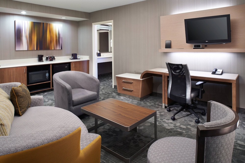 Courtyard Toledo Maumee/Arrowhead 28/42