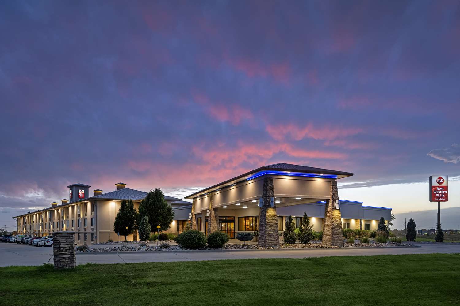 Best Western Plus Mid Nebraska Inn & Suites 2/41