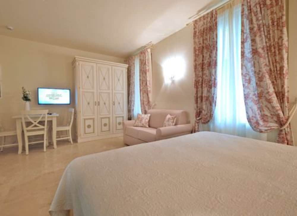 Chervo Golf Apartments San Vigilio 1/29