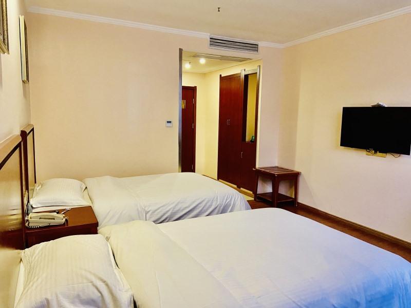 GreenTree Inn Jiangxi Shangrao Qianshan Ehu Avenue Express Hotel 7/26