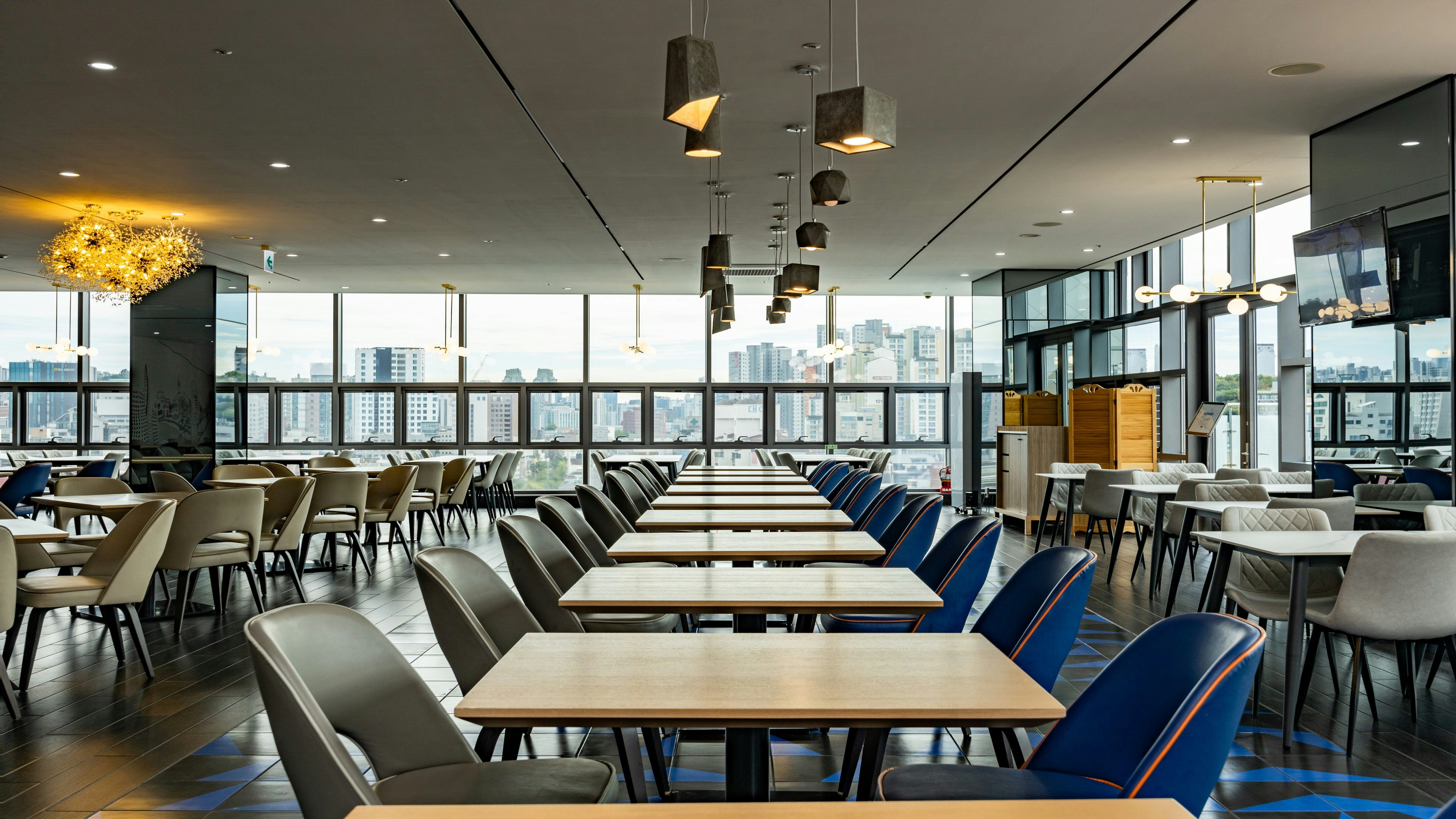 Holiday Inn Express Seoul Hongdae 53/74