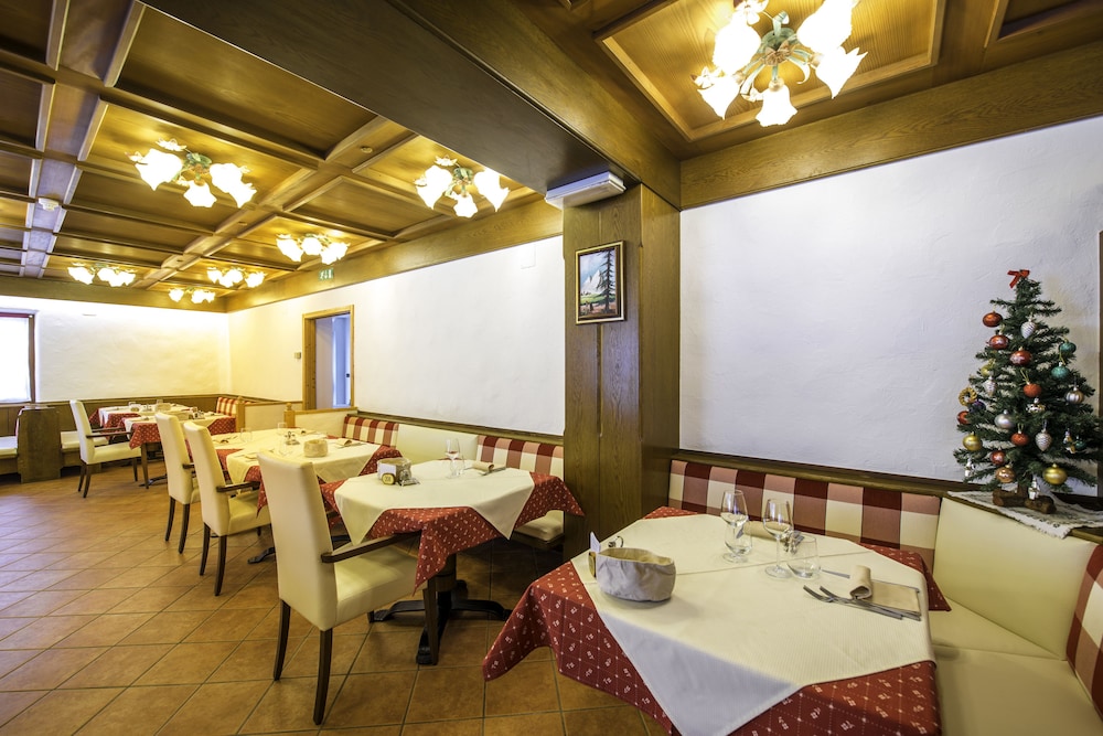 HOTEL CHALET PINETA 37/50