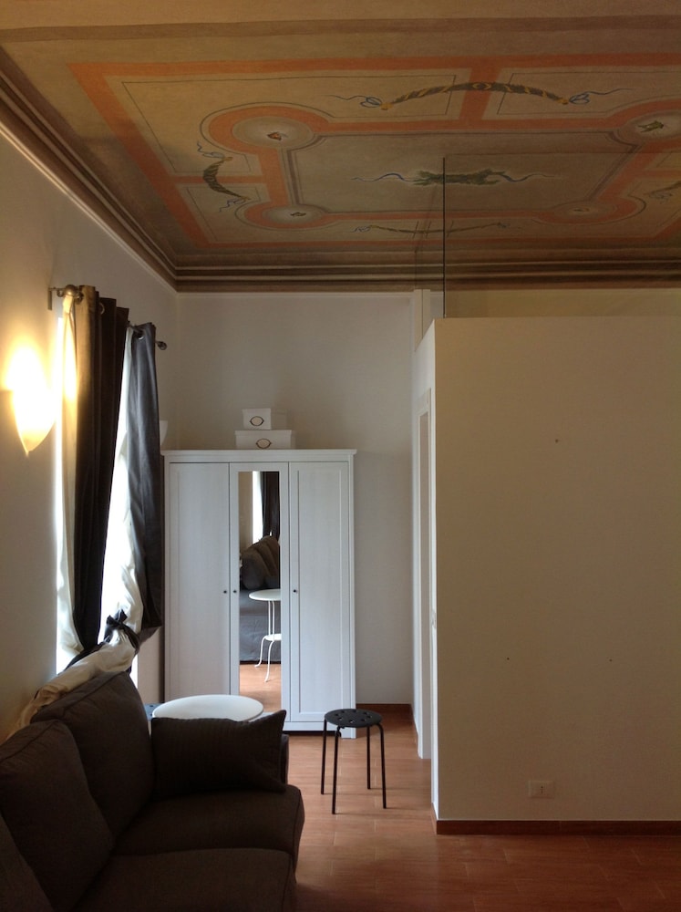 Clemy In Rome 21/28