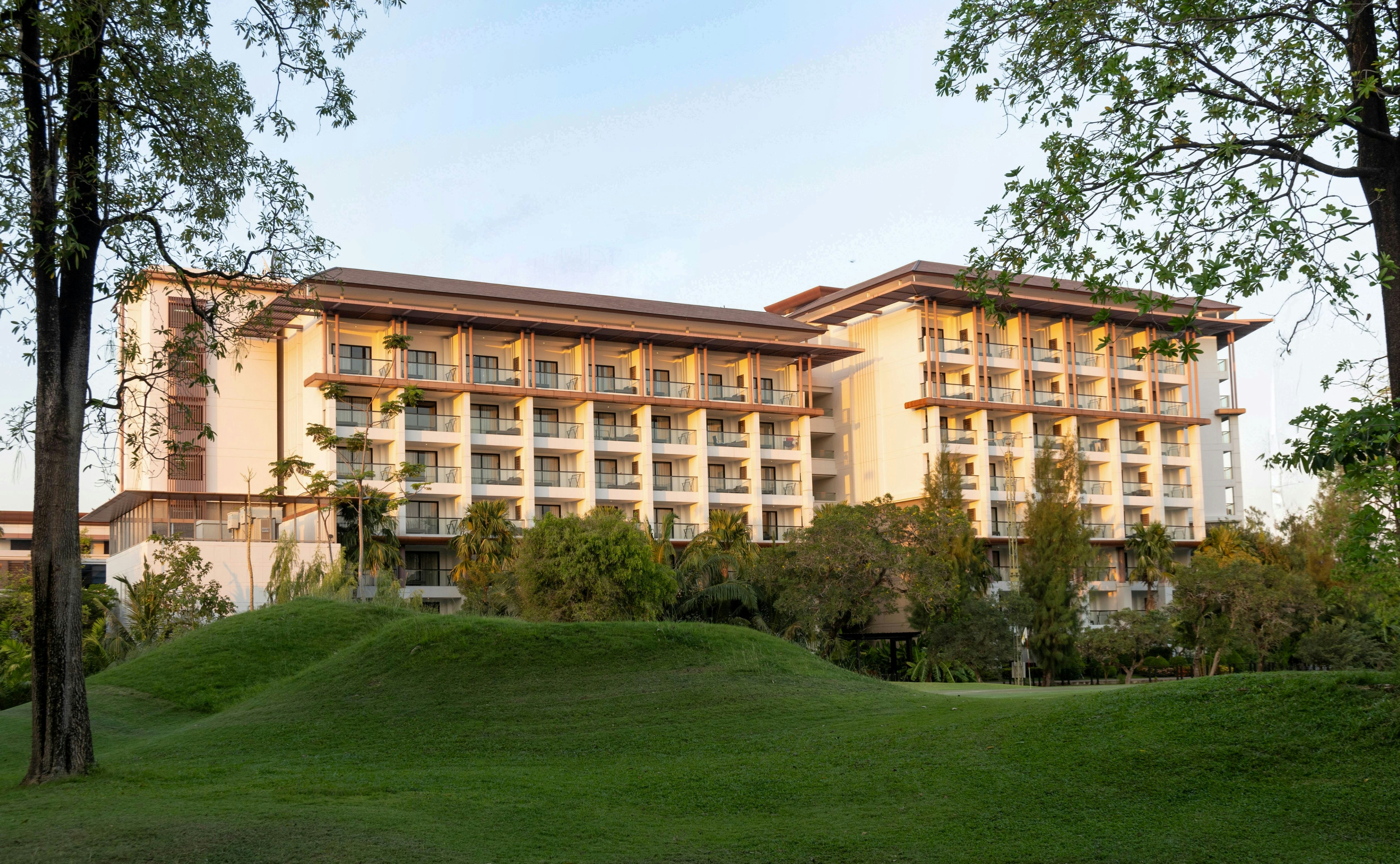 Hilton Bangkok Suvarnabhumi Golf Resort & Spa 7/114