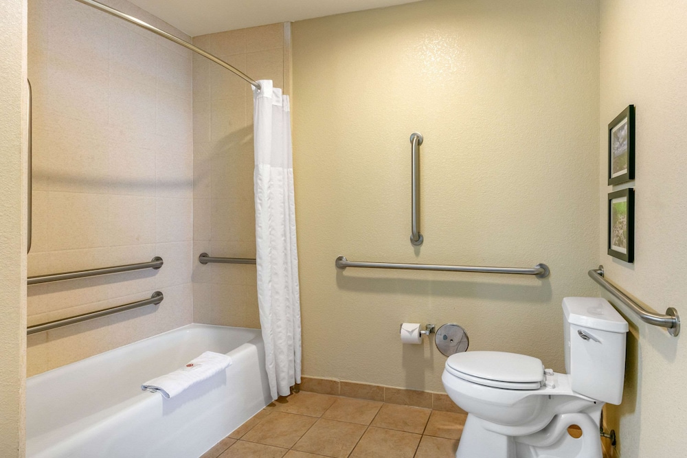 Comfort Suites Forrest City 13/44