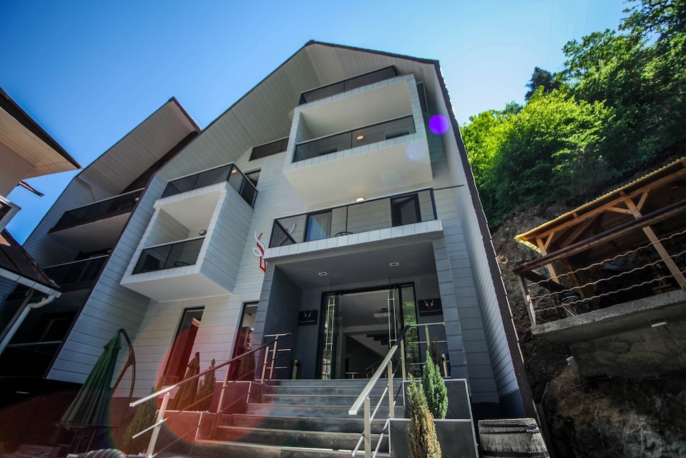 Borjomi Underwood Hotel 3/60