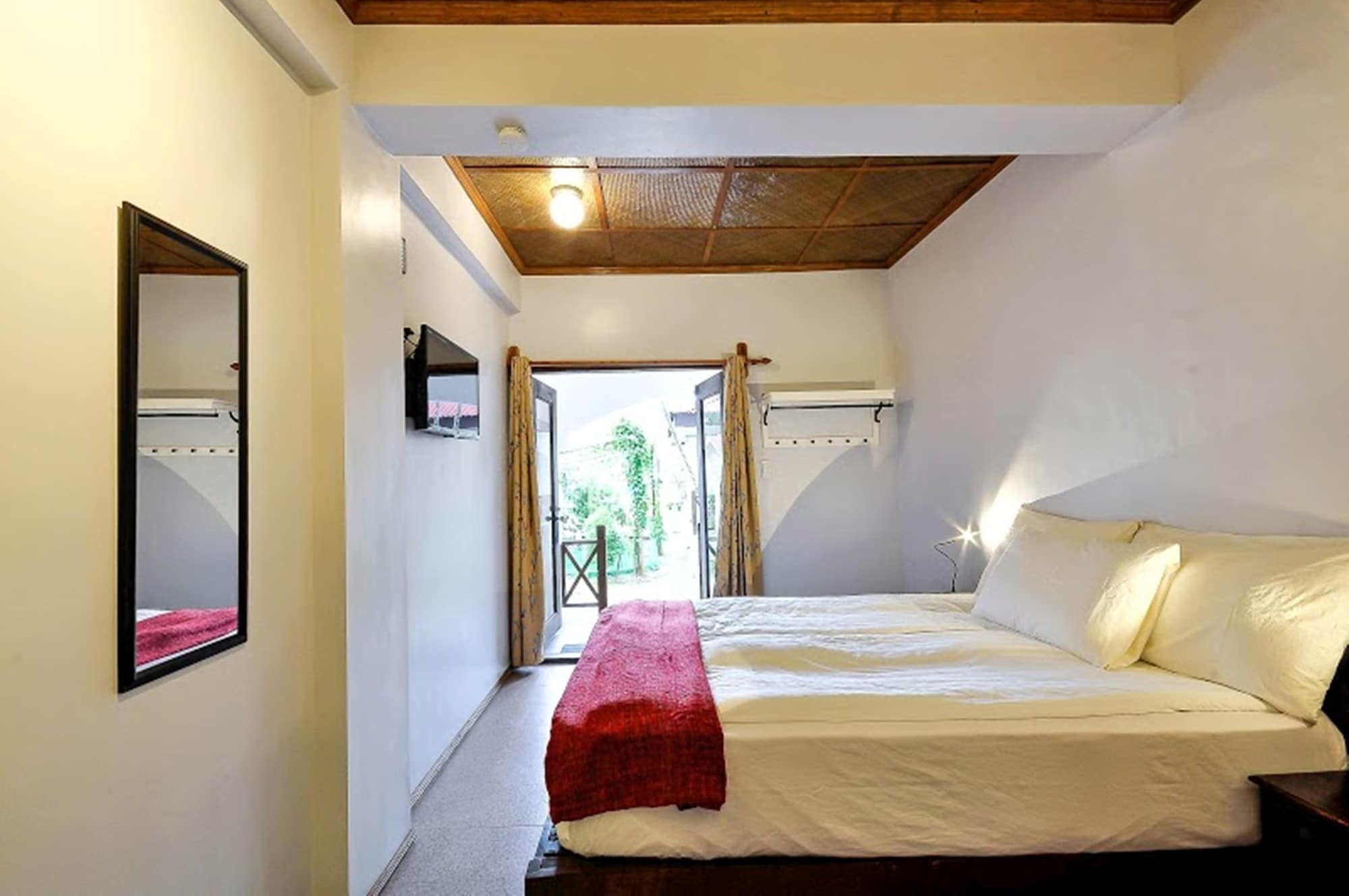 SUPERIOR, DOUBLE BED
