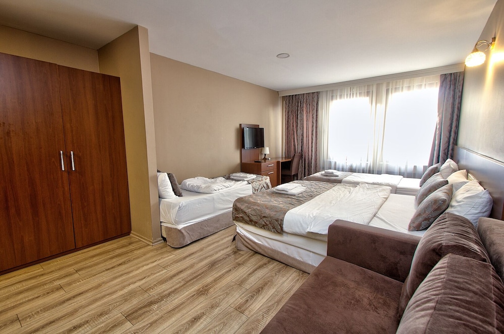 Wide Suites Taksim 12/36