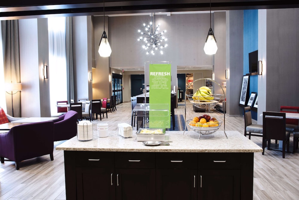 Hampton Inn Des Moines Urbandale 37/44