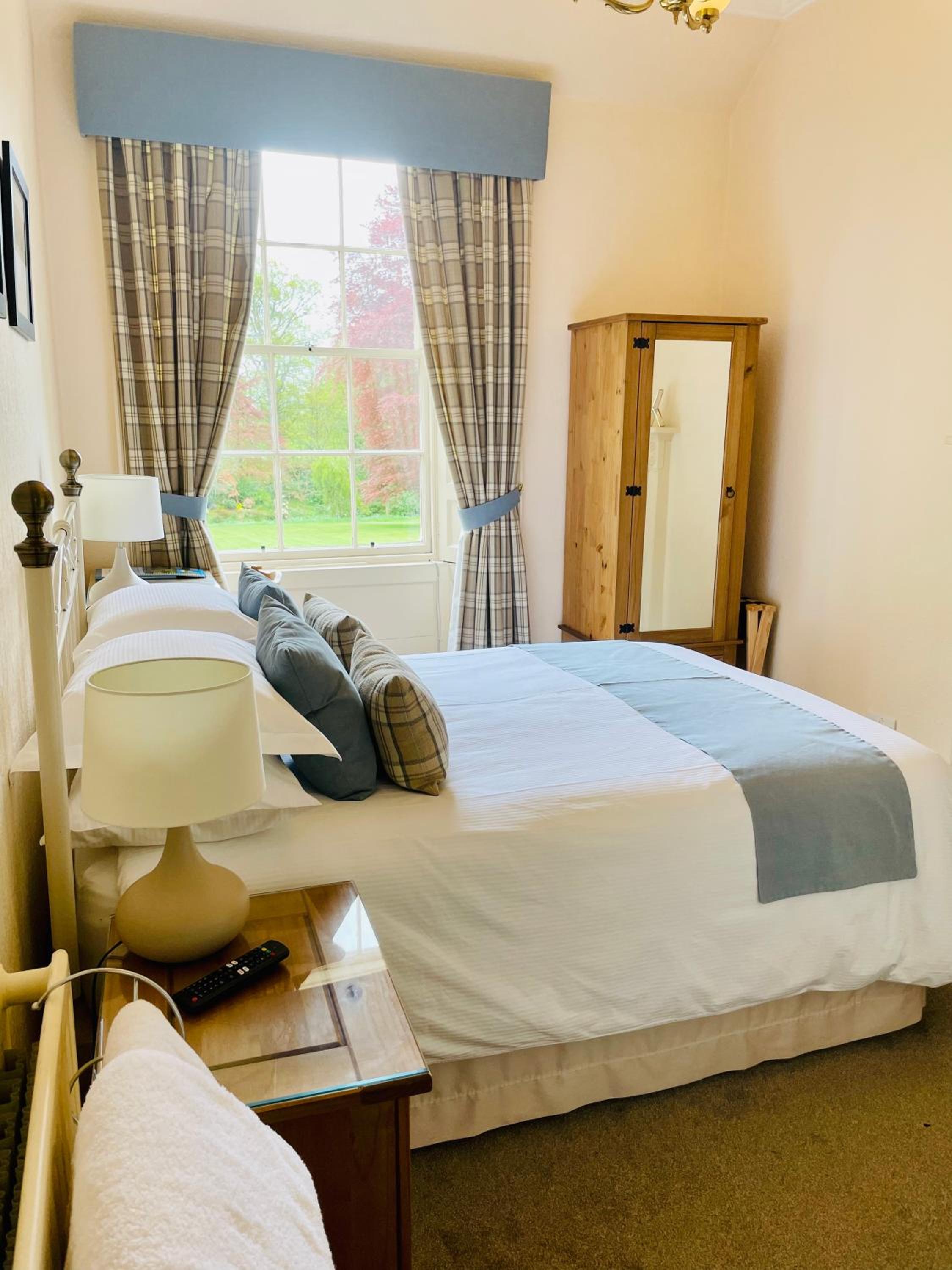 Room, Double Bed, Garden View
