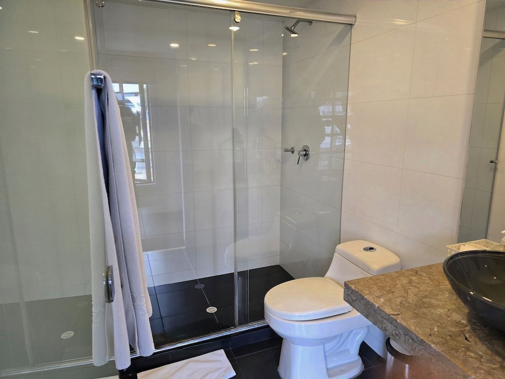 Hotel Castellana 95 43/44