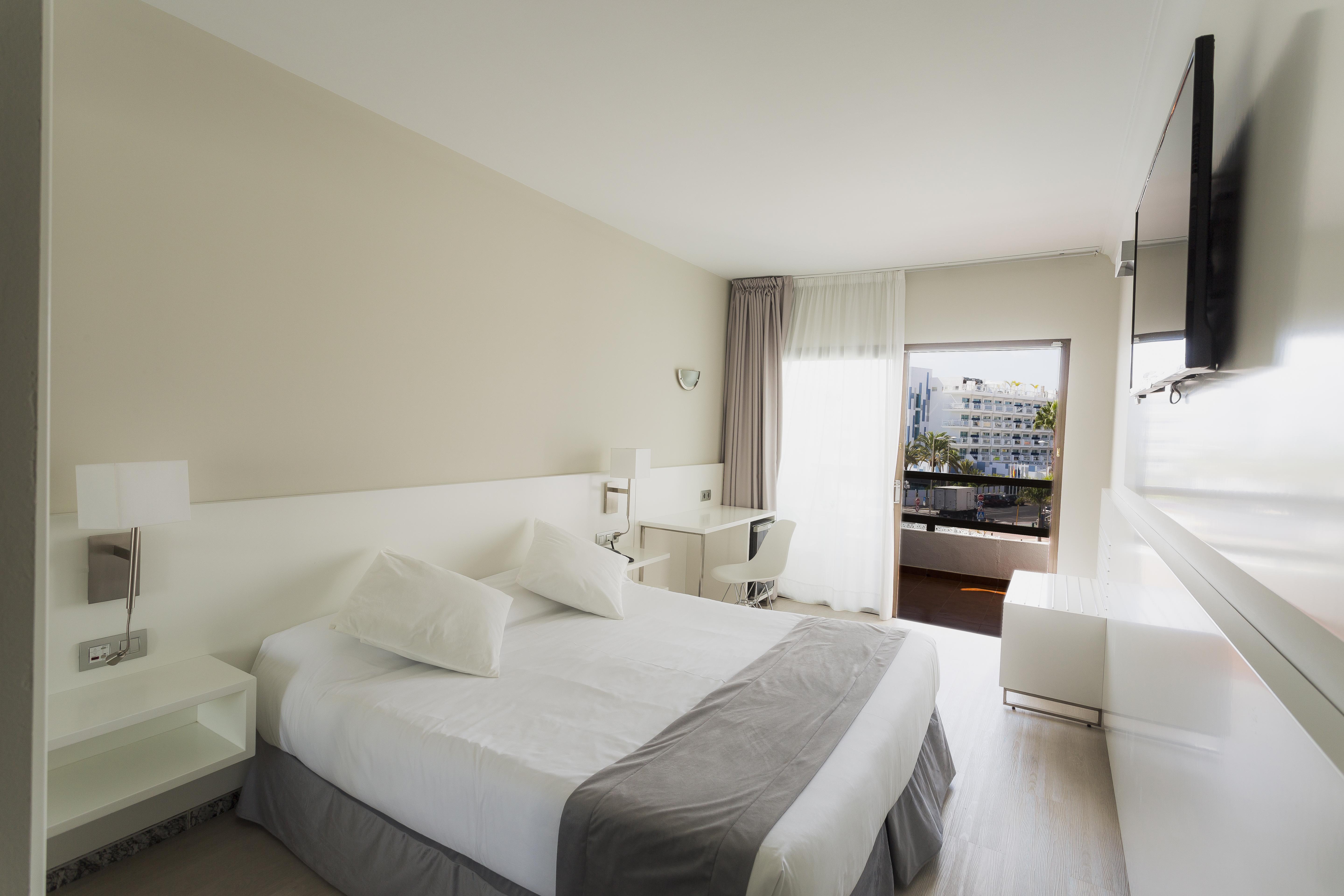 Standard, Double Bed, Sea View, Balcony or Terrace