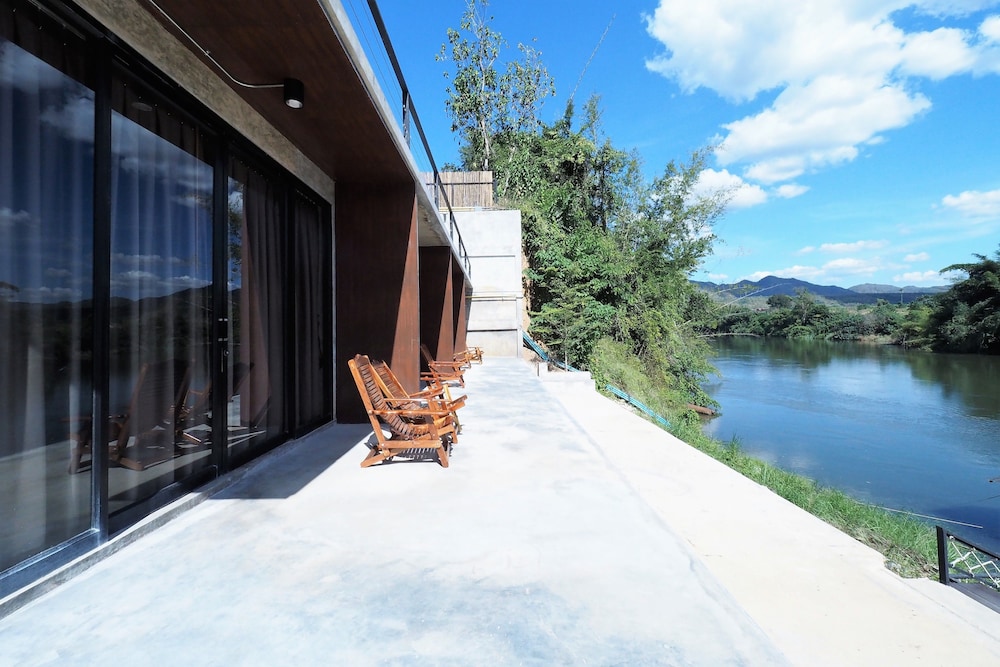 The River Life Resort 4/67