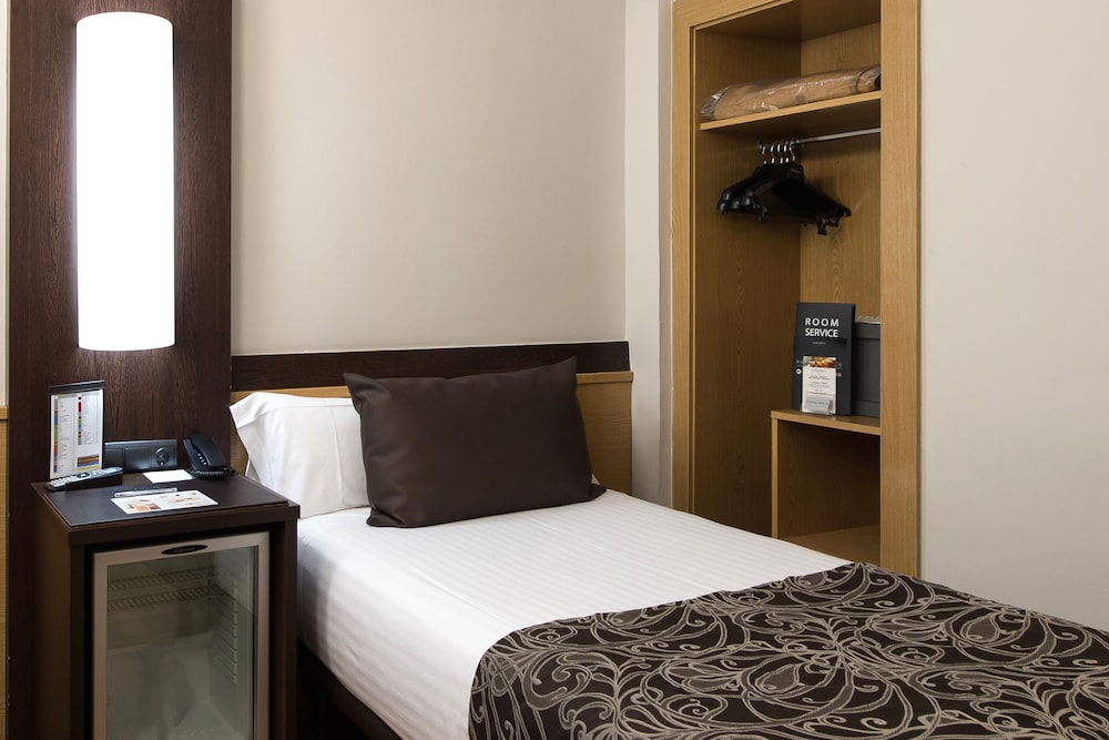 Catalonia Atenas Hotel 17/71