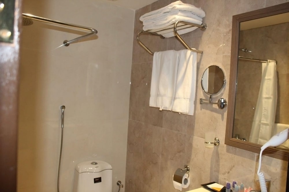 بتول اجياد(Batoul Ajyad Hotel) 30/31