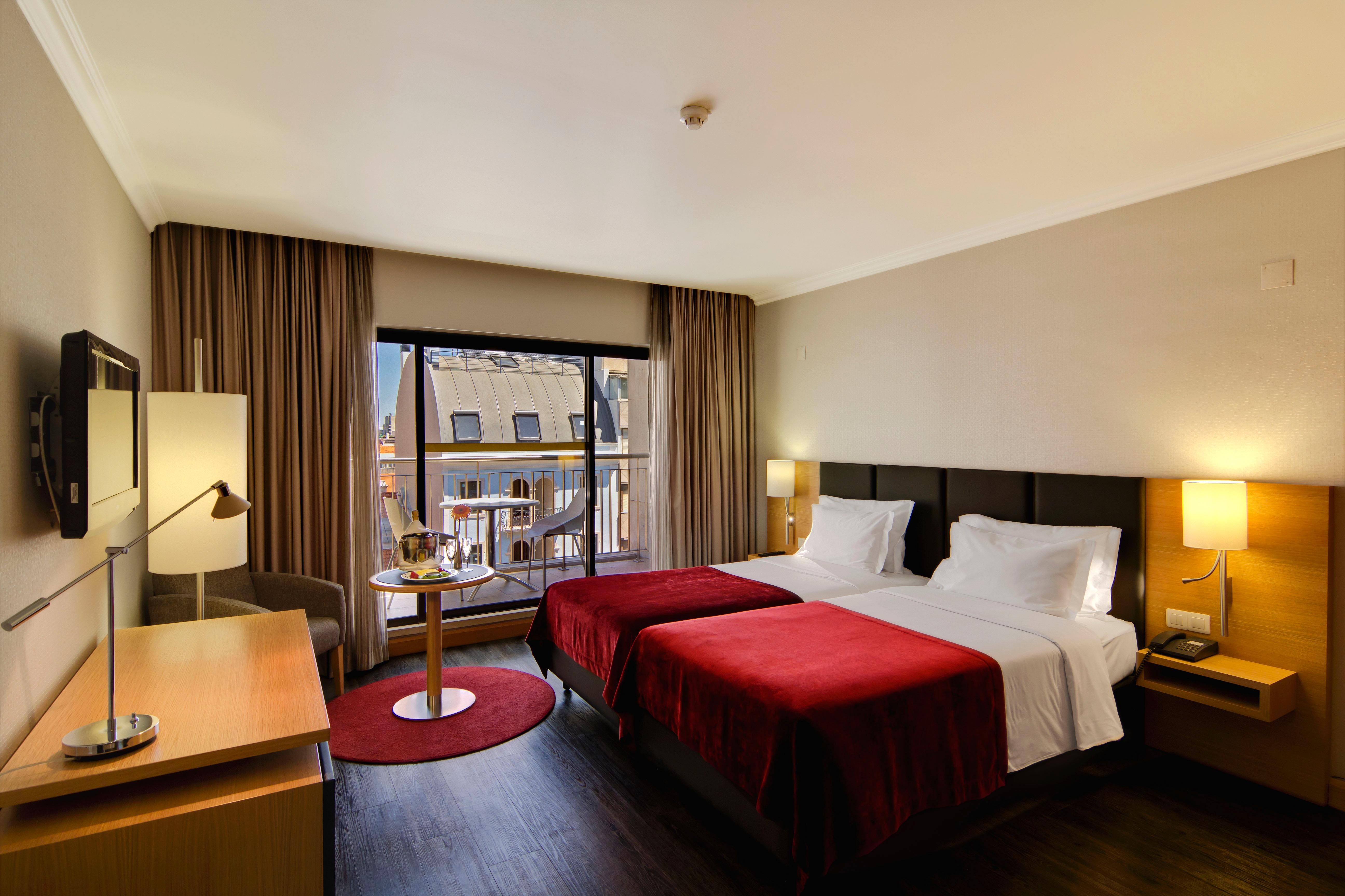 Room, Single, Double or Twin Bed