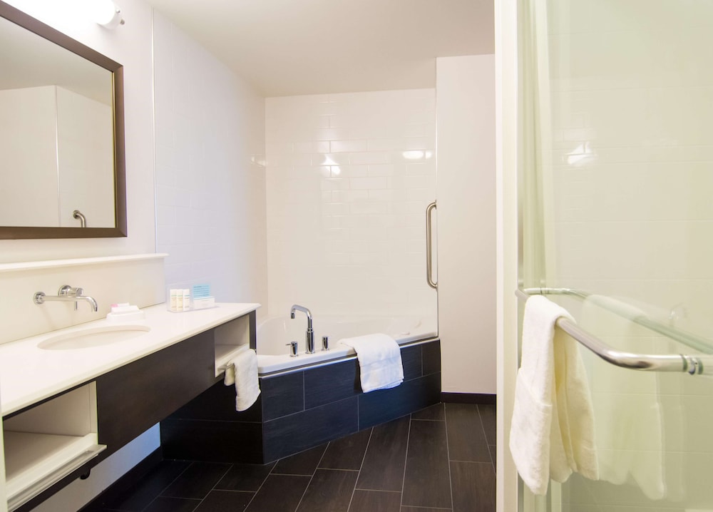 Hampton Inn Orange City 11/37