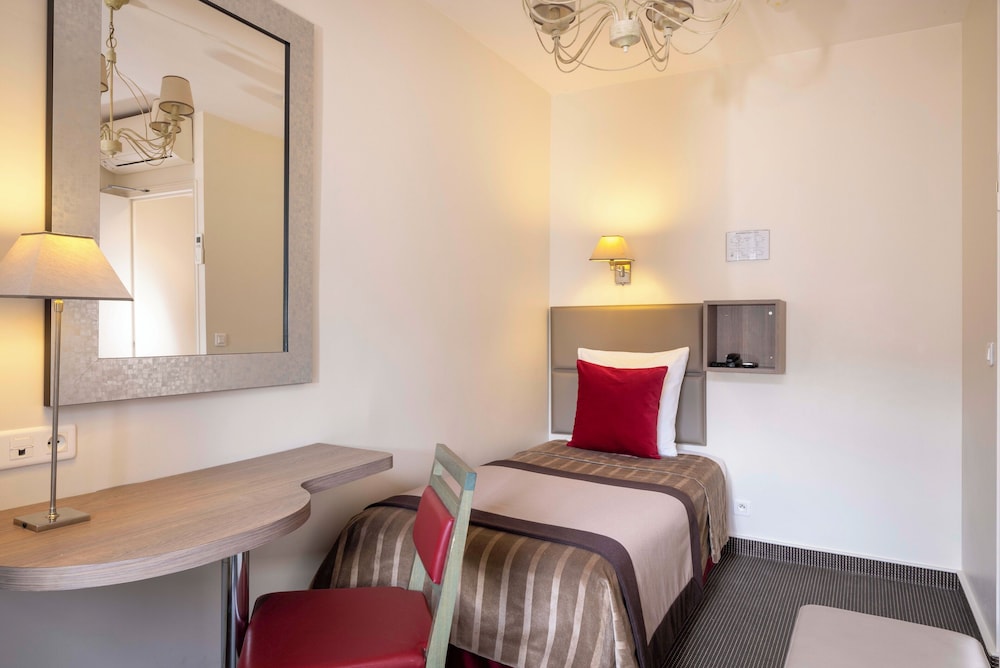 HOTEL SAINT PIERRE 15/50