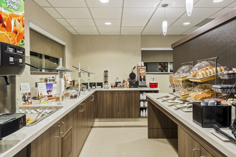 restaurant cafeteria
