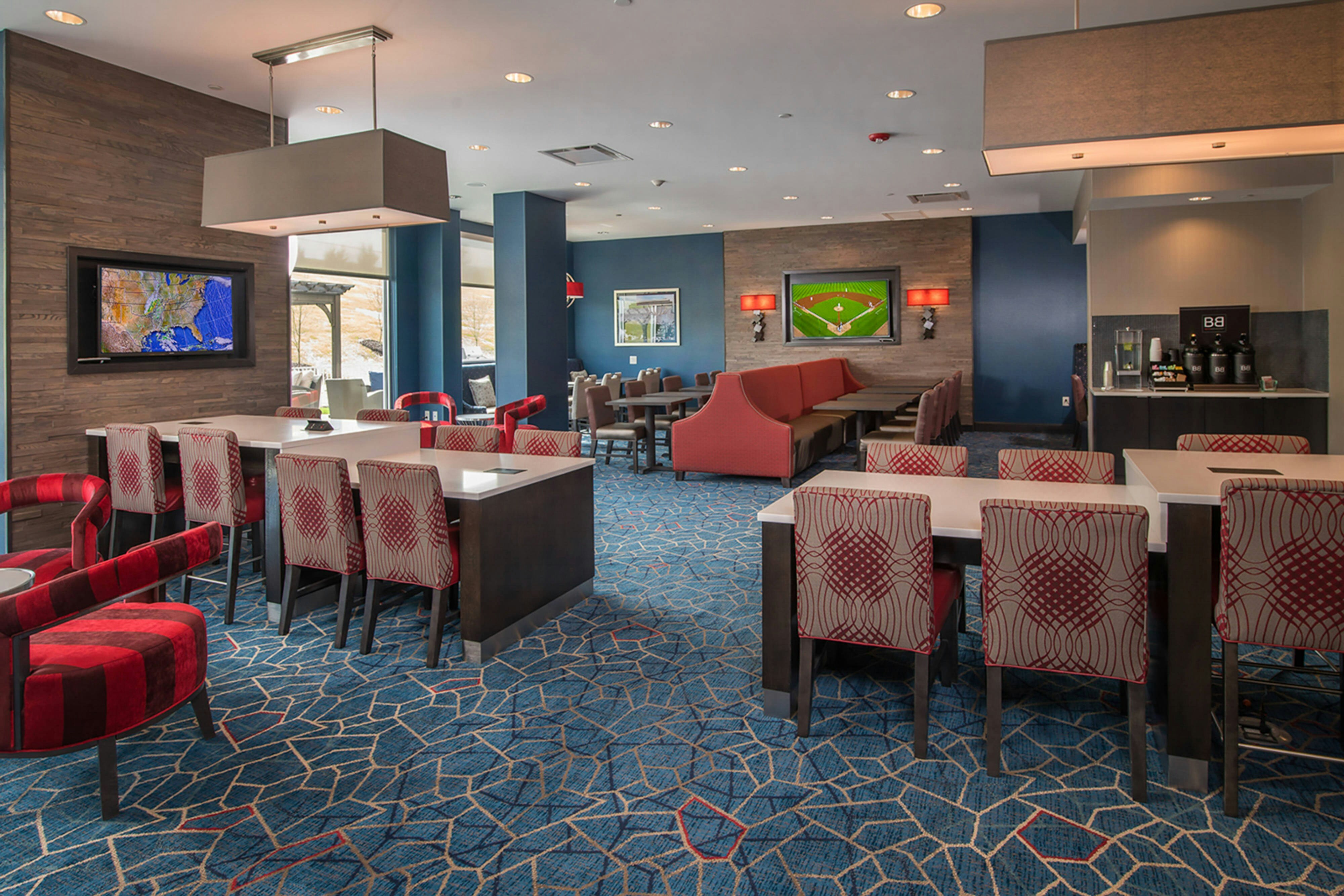 Fairfield Inn & Suites by Marriott Altoona 12/25