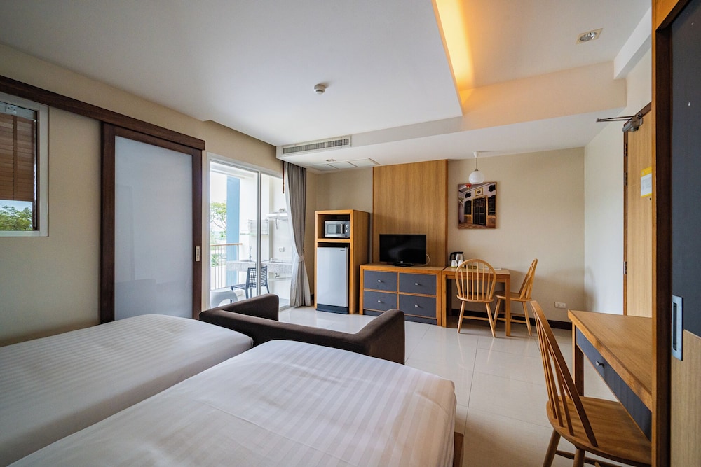 Ratana Apart-Hotel at Rassada 30/68