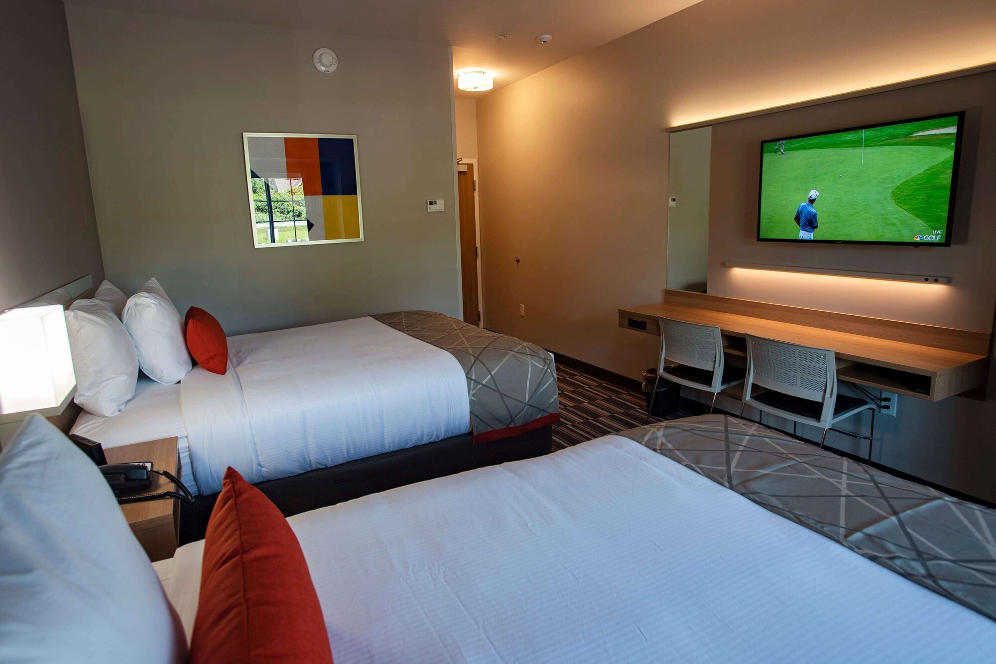 غرفة بسريرين كوين، Microtel Inn & Suites by Wyndham Amsterdam 2/4