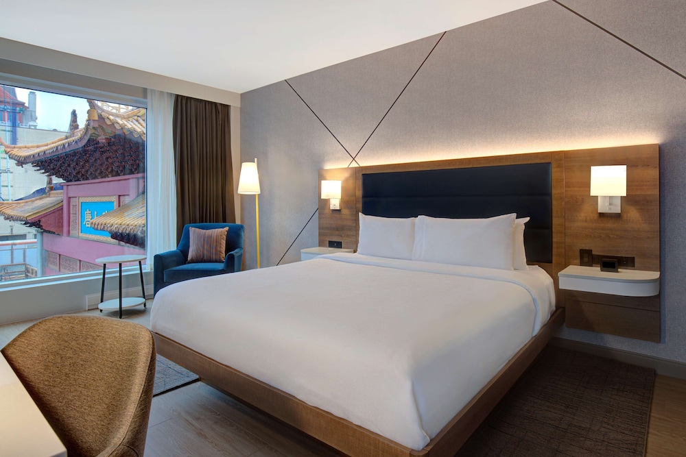 PREMIUM, KING BED, KITCHEN
