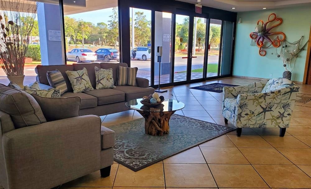 Vero Beach Inn & Suites 58/79