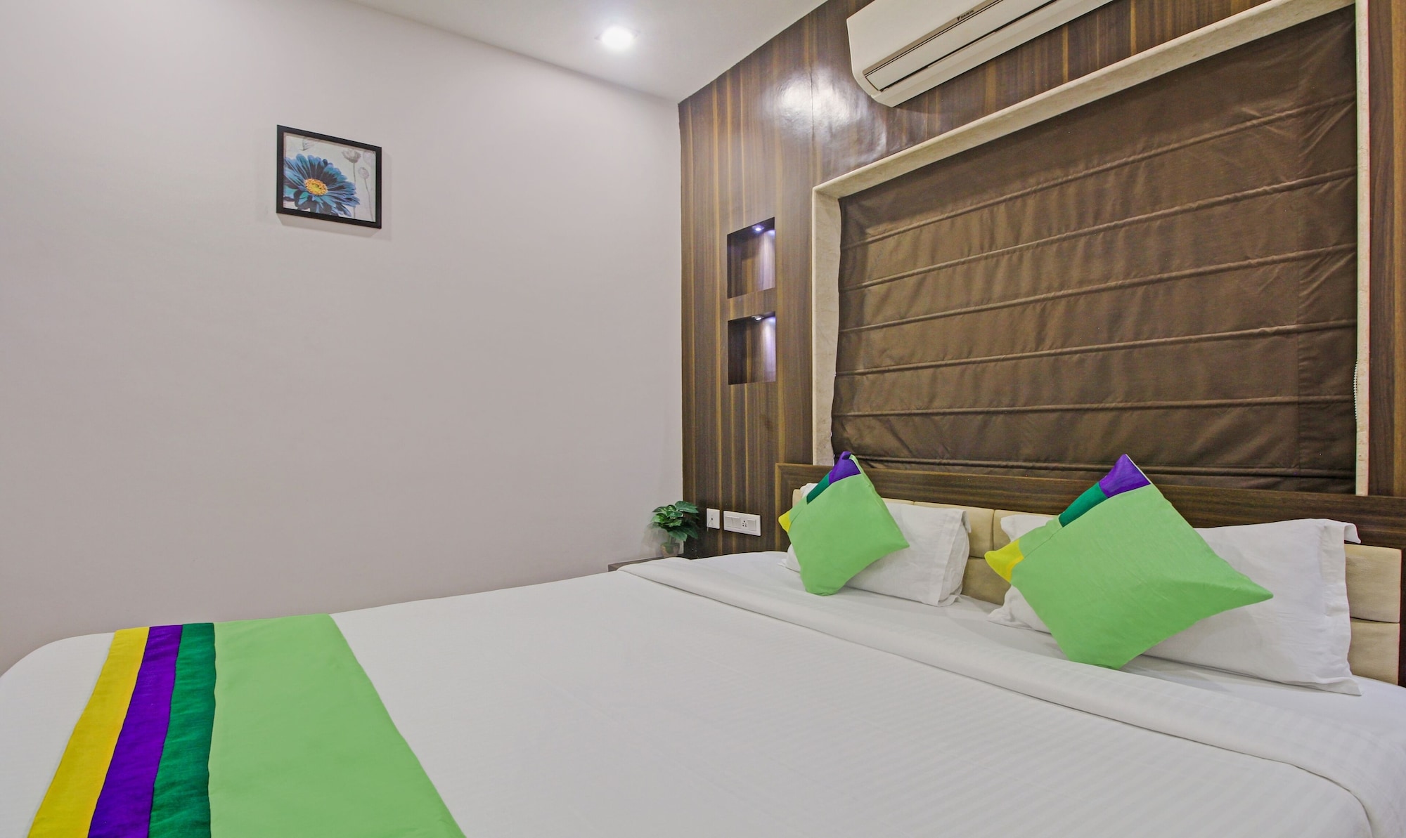 Standard, King Bed