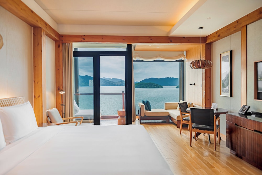 Intercontinental One Thousand Island Lake Resort 10/50