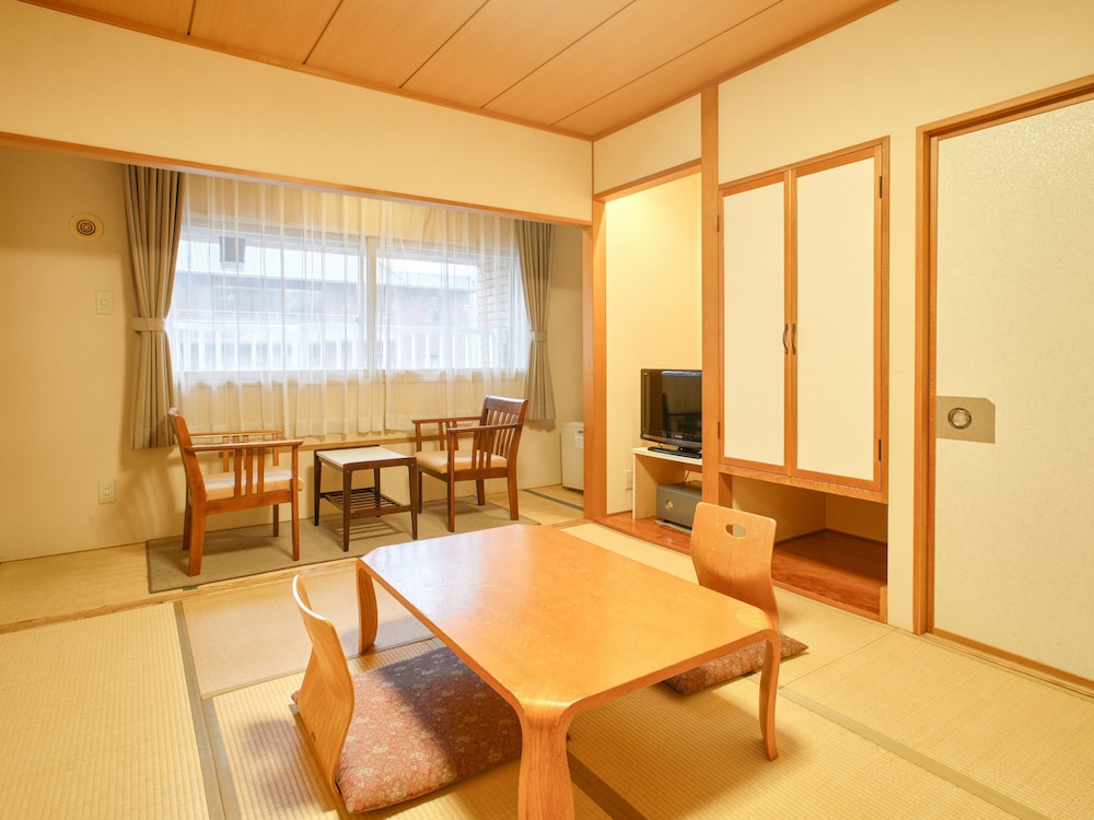 Yunohama Hotel 57/72