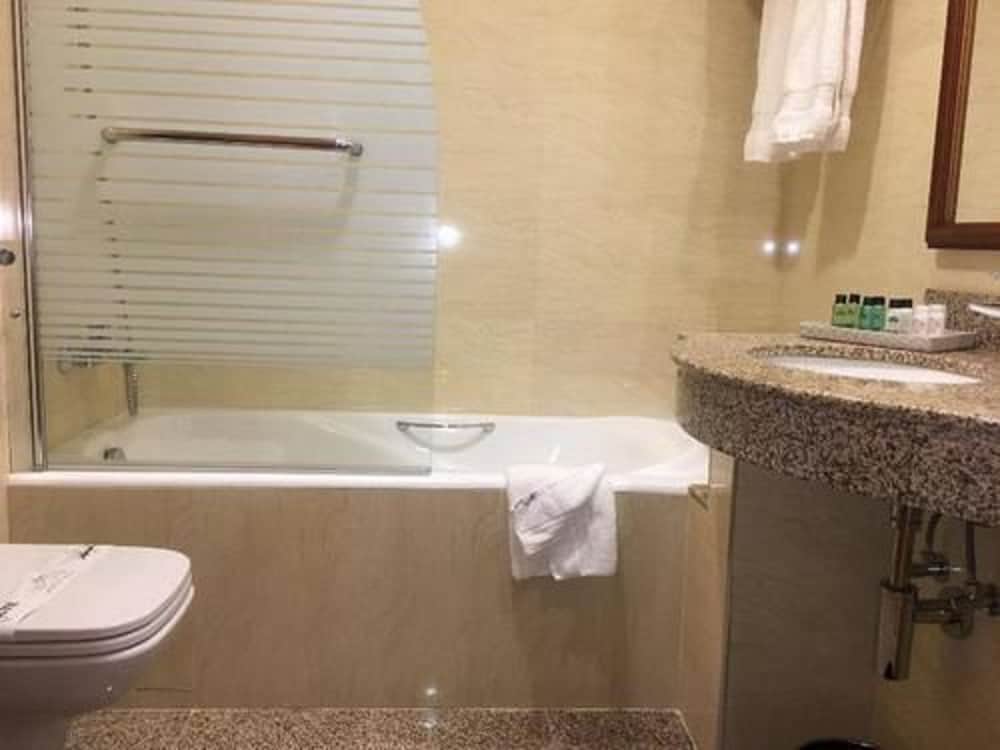 New Day Hotel 54/55