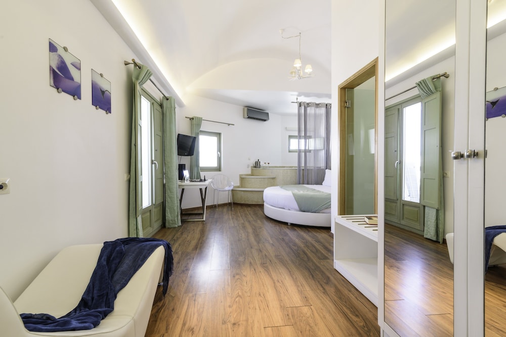 La Mer Deluxe Hotel and Spa 48/75