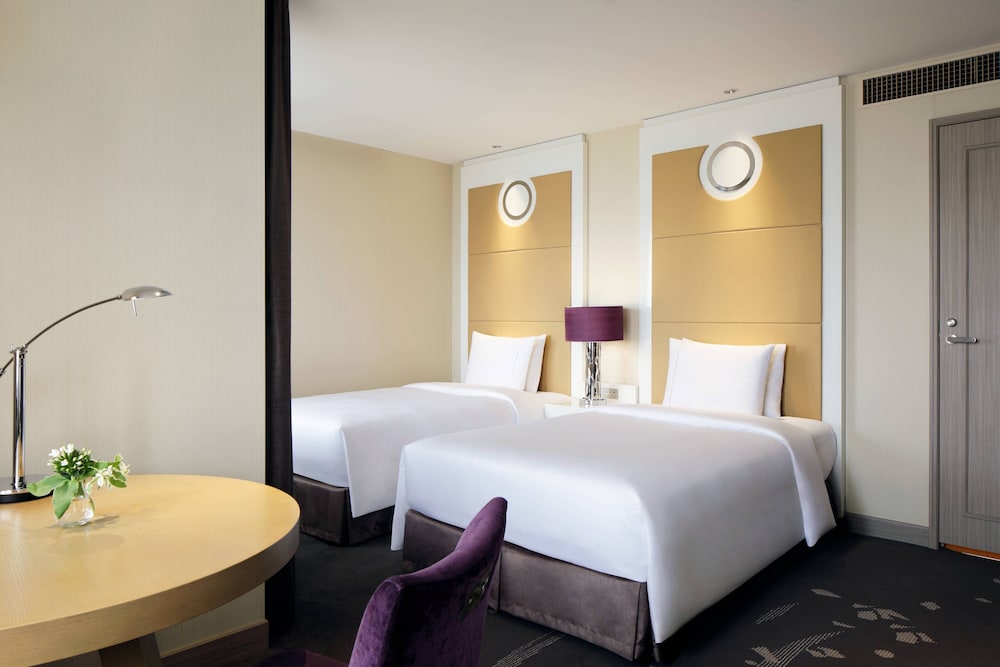 Tokyo Marriott Hotel 10/57