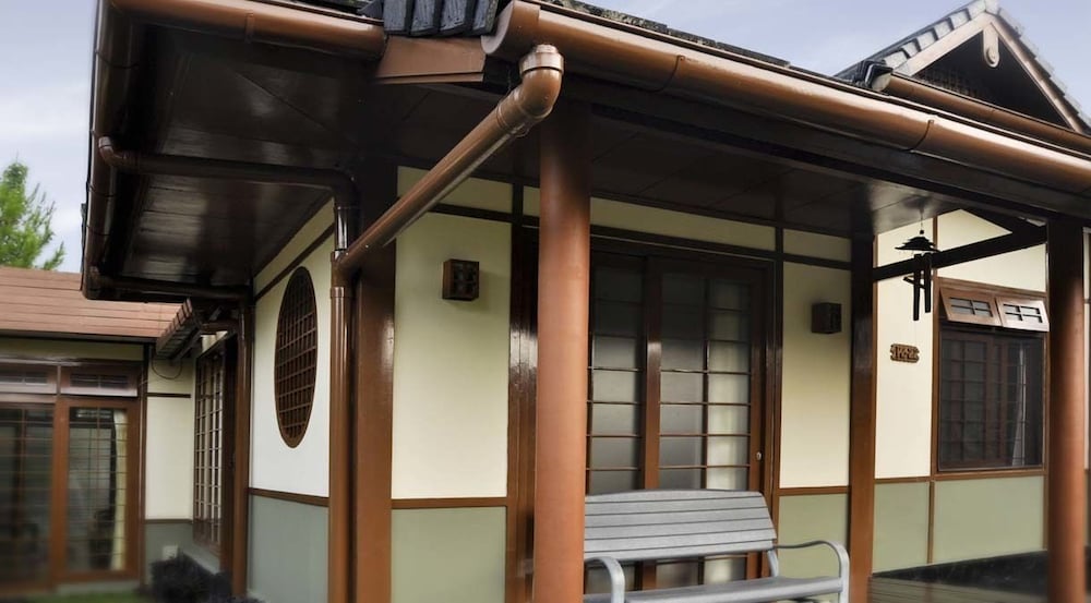 Villa Kota Bunga Ade 1/50