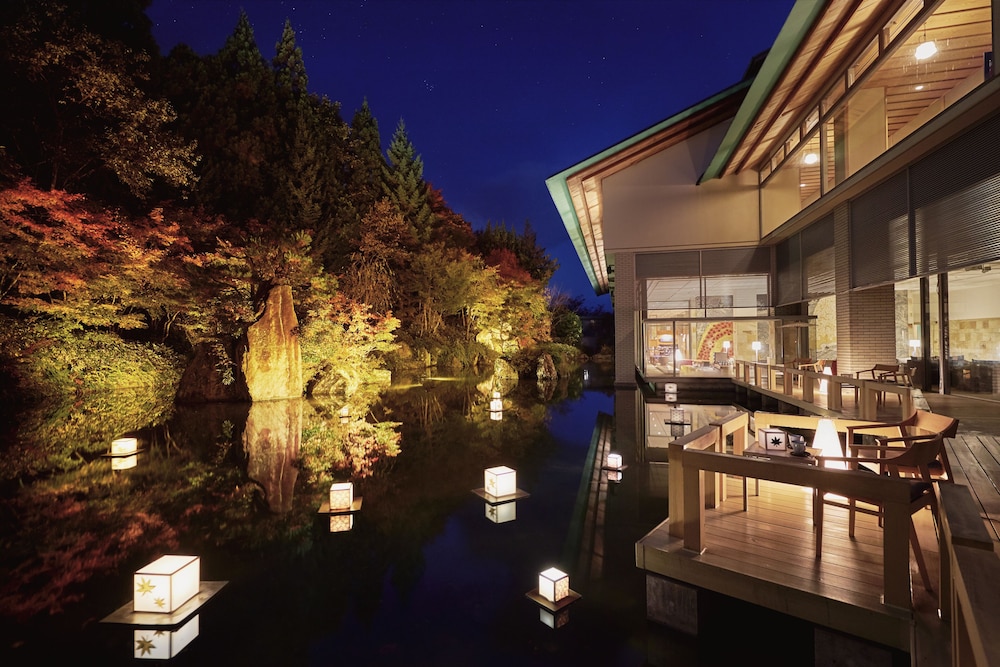 Hoshino Resorts Kai Tsugaru 7/70