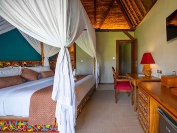 3 Bedrooms, with Pool