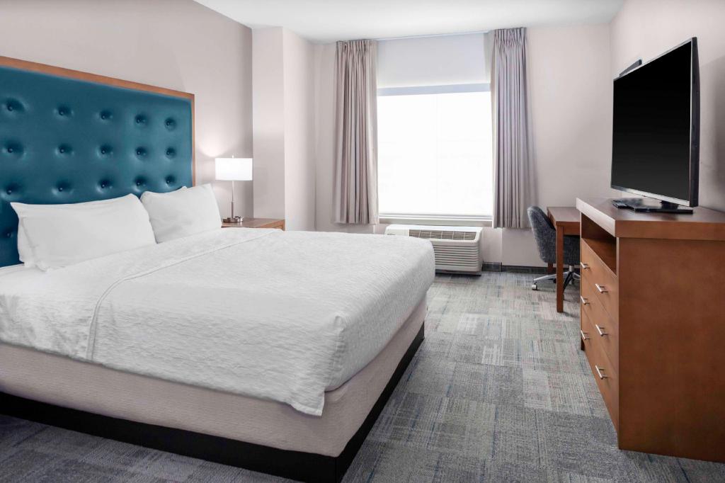 1 BEDROOM, PREMIUM, SUITE, KING BED, ACCESSIBLE