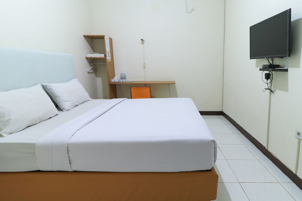 Room at Hotel Celia, SAMARINDA