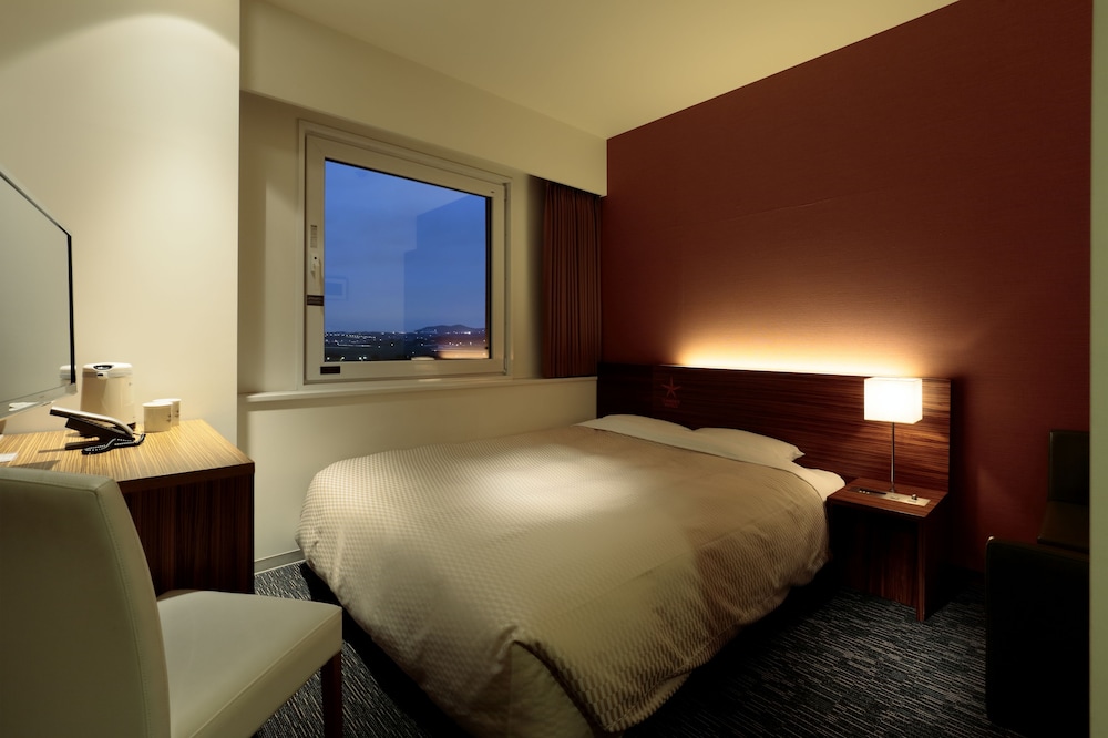 Candeo Hotels Ozu 16/45