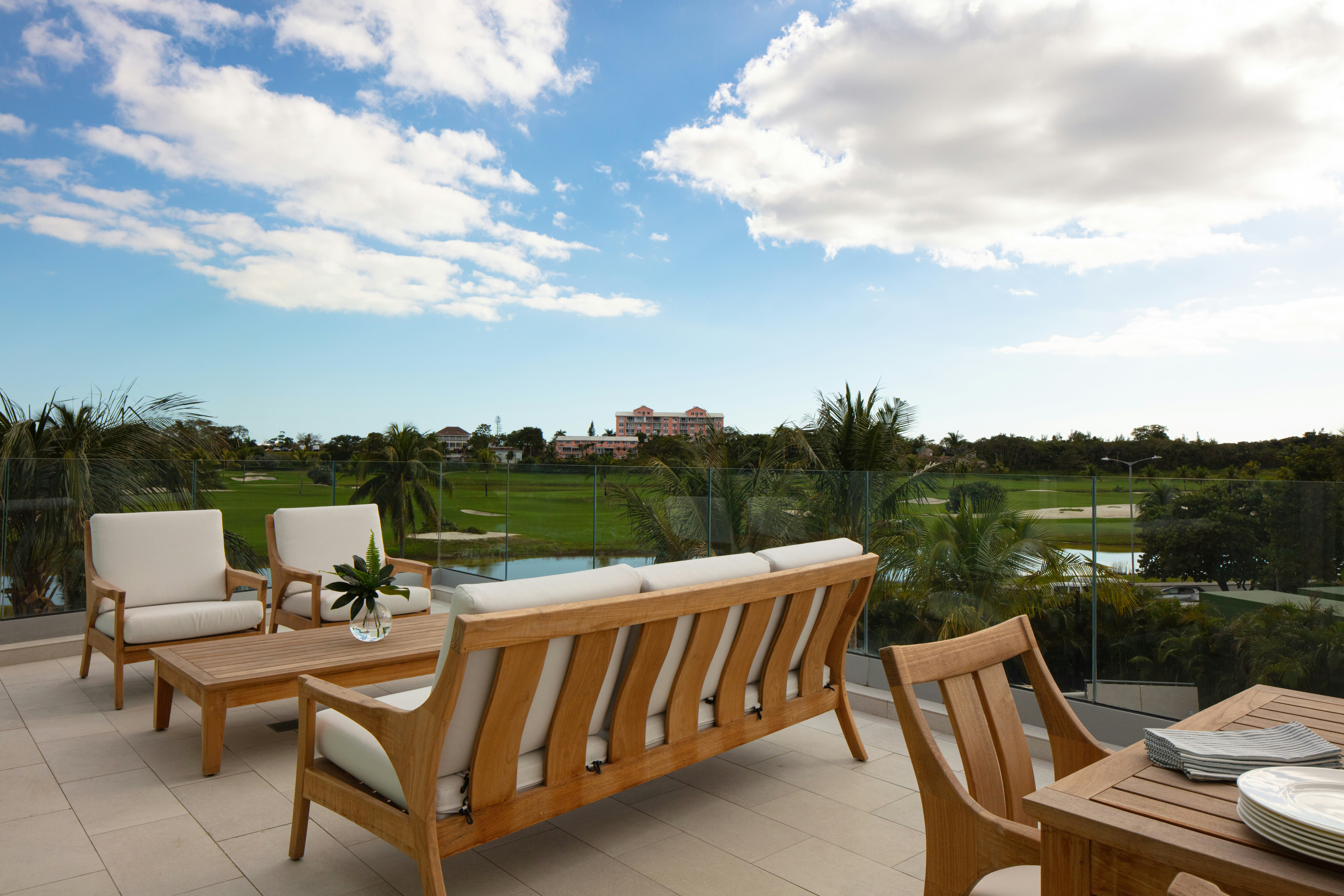 Goldwynn Resort & Residences 40/50