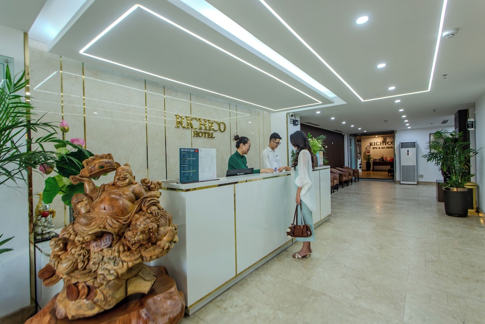 Richico Apartments And Hotel 8/82
